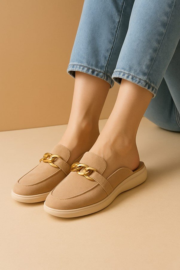Slip on shoes for women